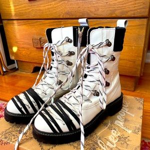 Free People White Boots Size 37